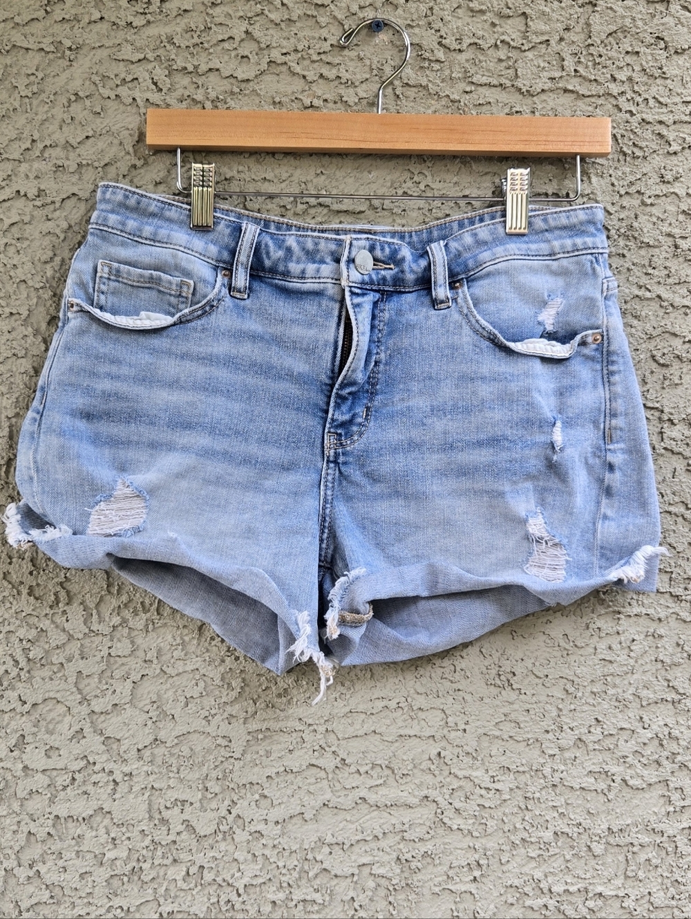 BKE Light Blue Distressed Denim Women’s Shorts